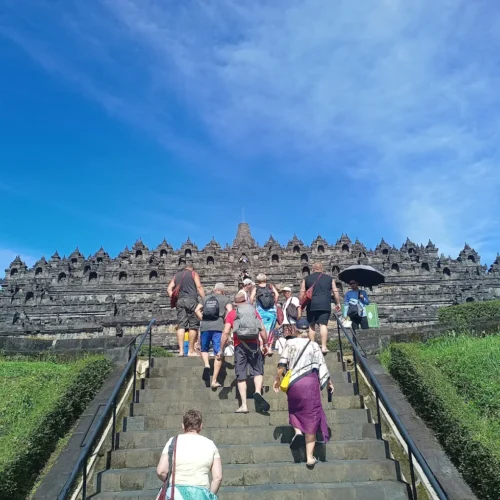 Borobudur Temple Tour from Semarang Port (Cruise Excursion)