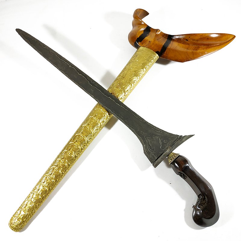 Pusaka Keris Brojol Pamor Tangkis - Best Place to Buy a Real Keris in Yogyakarta (Complete Guide for Foreigners) - Goajomblang.com