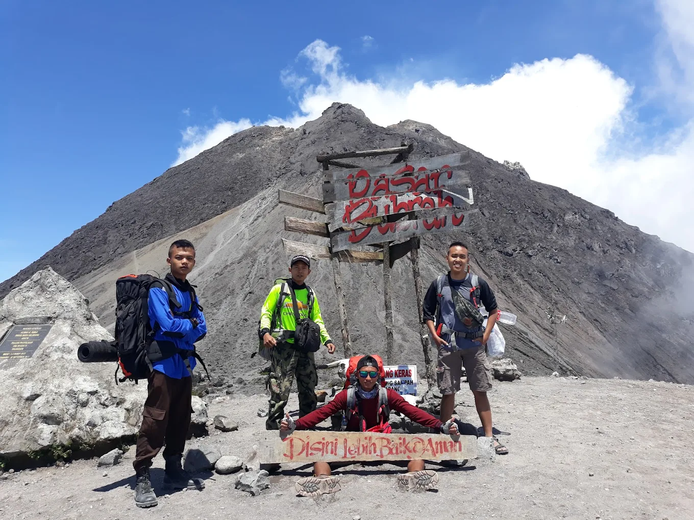 merapi - Hiking Mount Merapi from Yogyakarta: A Foreigner-Friendly Adventure Guide - Goajomblang.com