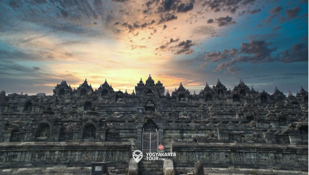 Borobudur Sunrise at The Temple [Coming Soon]