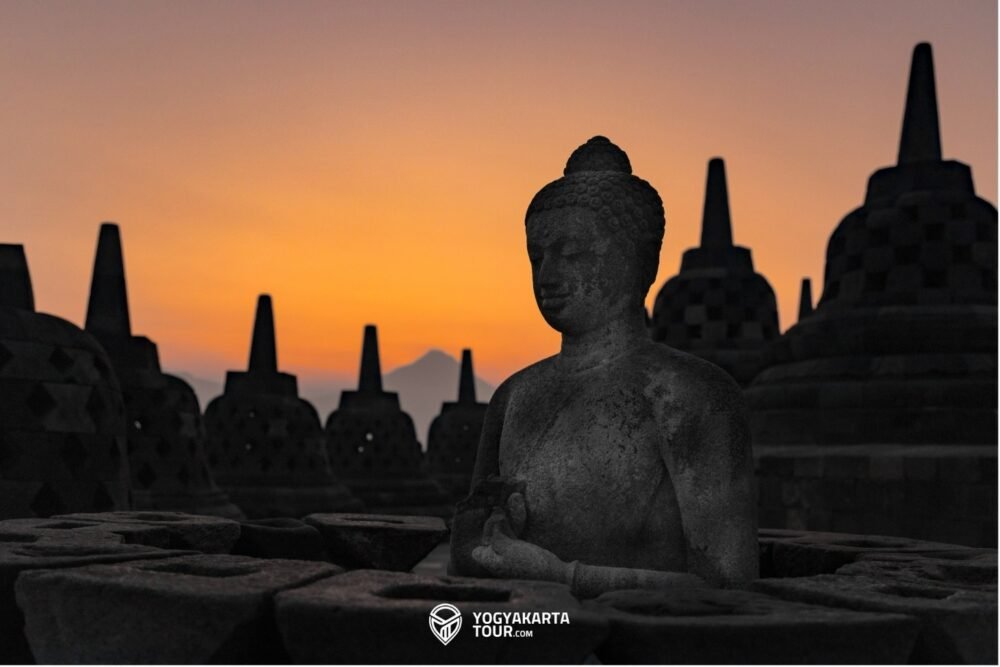 Borobudur Sunrise at The Temple [Coming Soon]