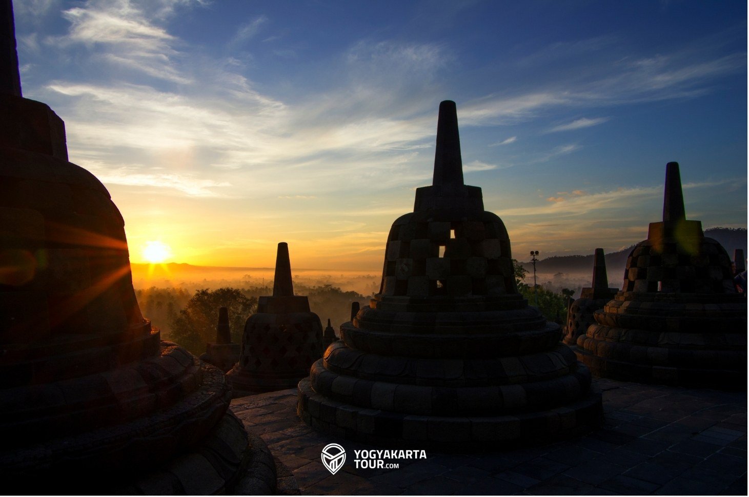 borobudur sunrise at the temple 3 - 보로부두르 선라이즈 완벽 가이드: 시간, 티켓, 추천 팁 총정리 - Goajomblang.com
