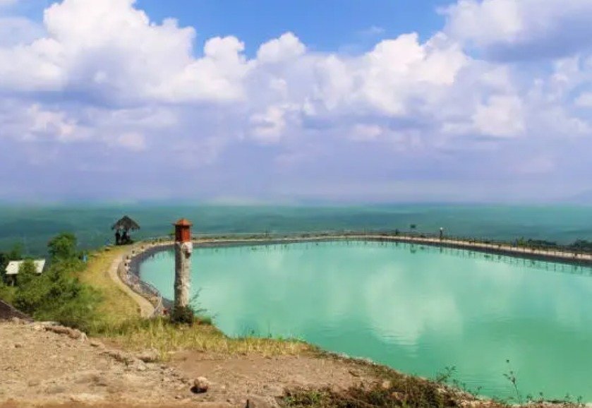 Embung Nglanggeran, Check the location and ticket prices 1 - Goajomblang.com Embung Nglanggeran