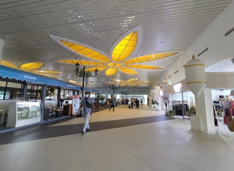 image 57 - 外国人旅行者のためのジョグジャカルタ国際空港（YIA）完全ガイド - Goajomblang.com