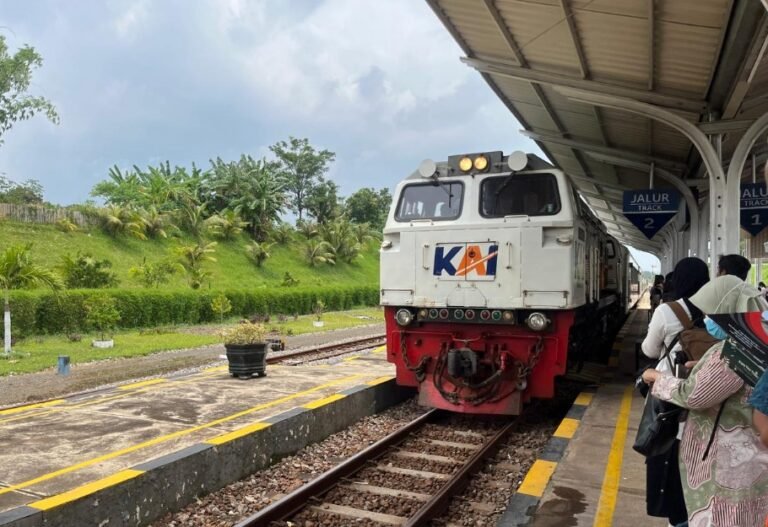 image 62 - ジャカルタからバリ島への陸路（バスと電車） - Goajomblang.com