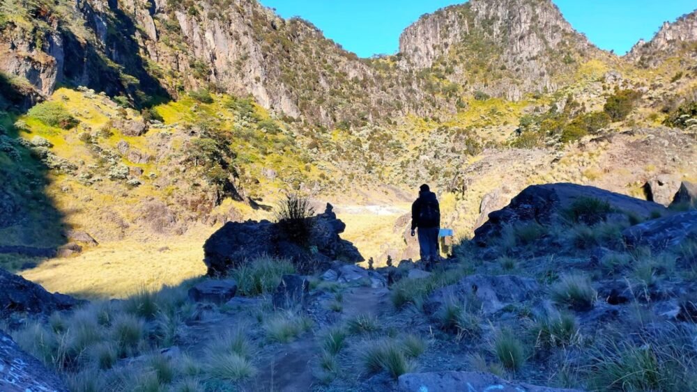 Mount Sumbing Sunrise Trekking (2 Days 1 Night, No Camping)